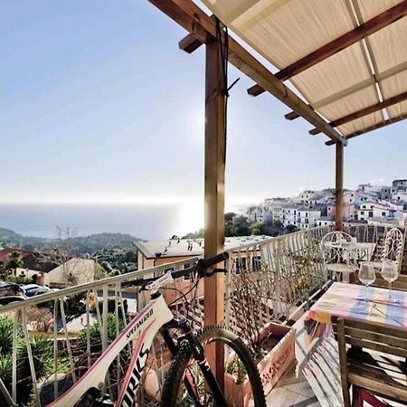 カポリーヴェリIl Balcone Su Montecristo, Bike Friendly - Goelbaアパートメント エクステリア 写真